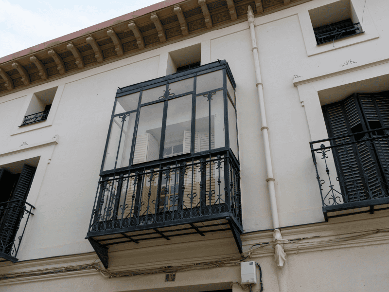 Instalação de Esquadrias de Ferro