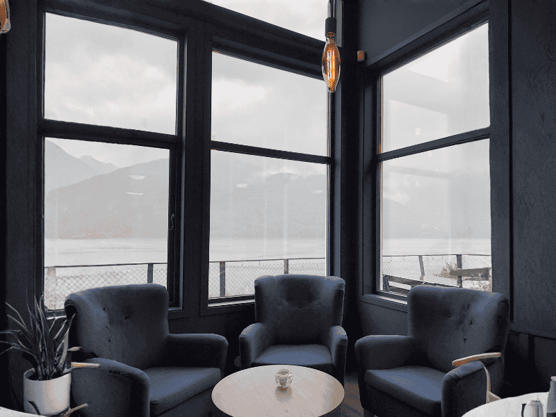 Conserto e Reparo de Esquadrias de Ferro